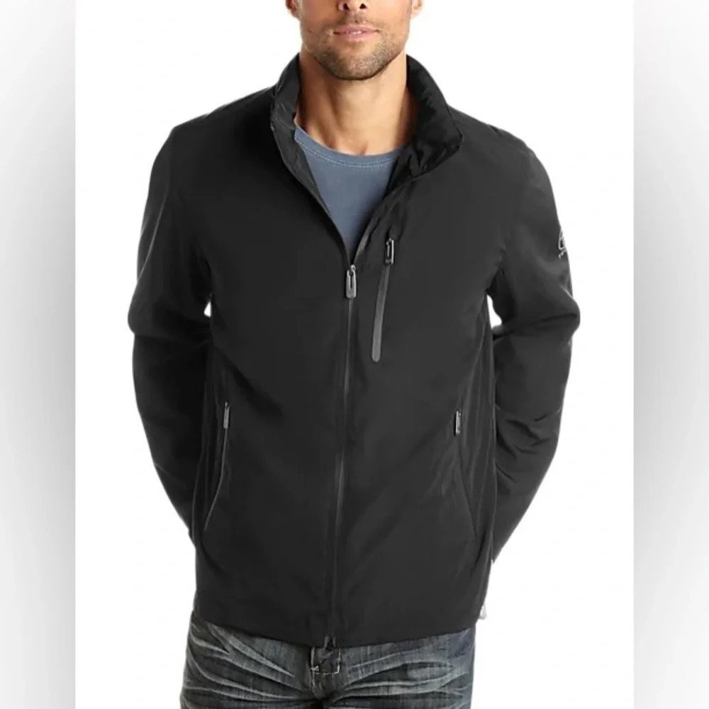 T-Tech by TUMI Mens Black Packable Lightweight Jacket